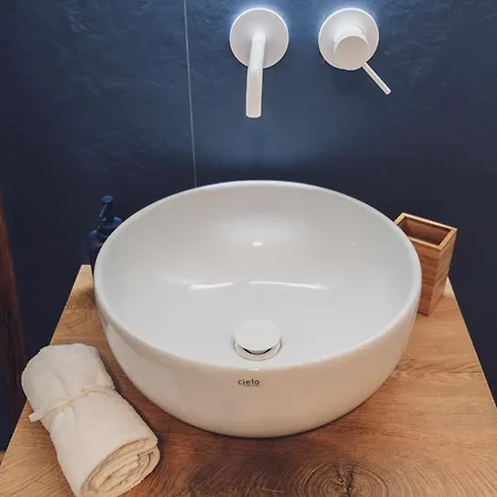 Azuni - New דירה